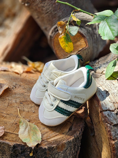 Boy's shoes