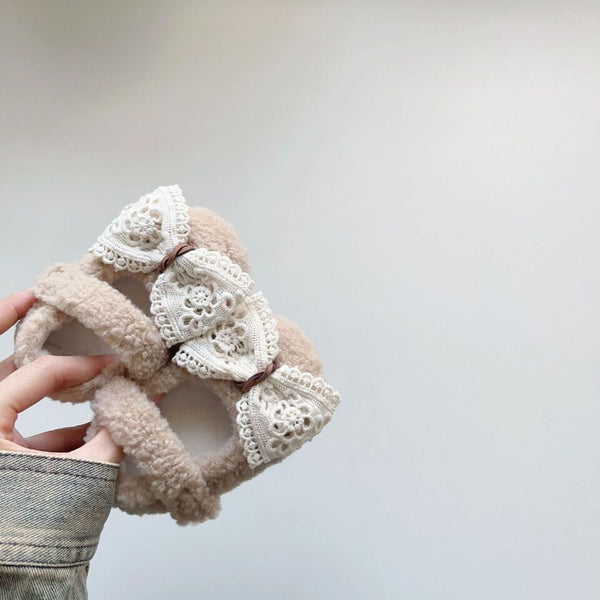 HEIRLOOM Bow Plush Slippers