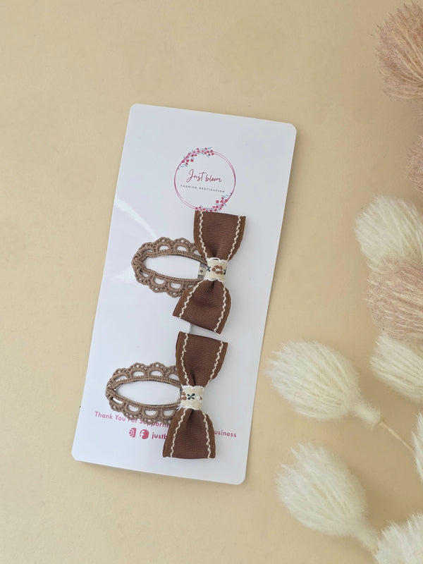 Vintage Cocoa Bow and Lace Clips