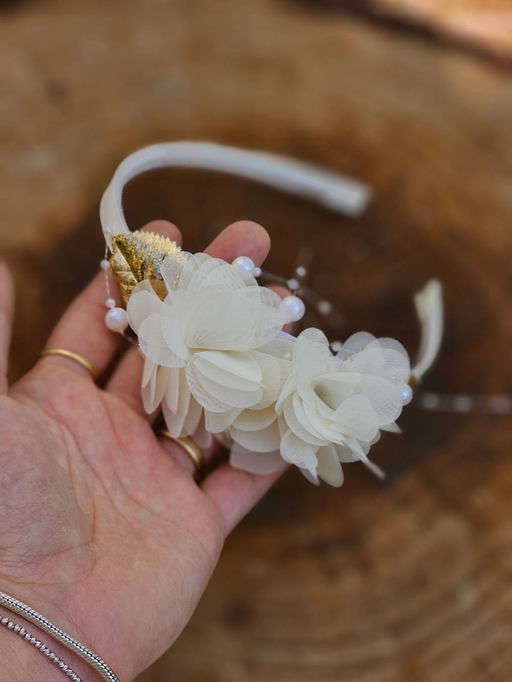 1pc Offwhite and Golden Head Band