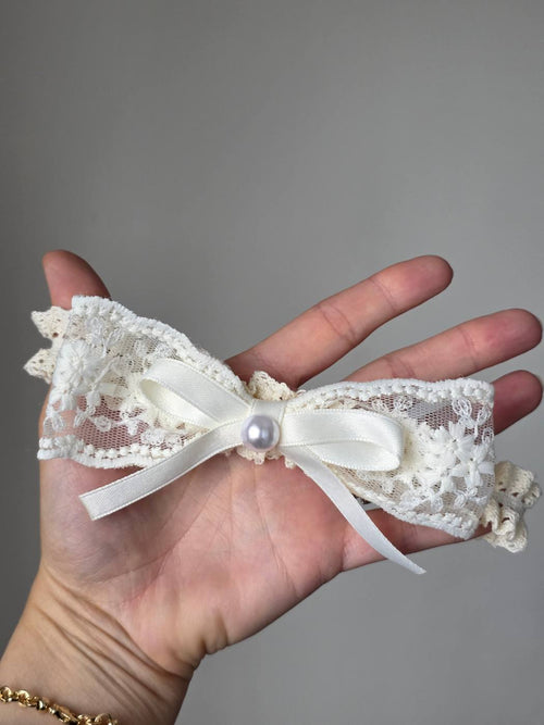 1pc Offwhite Lace and Satin Bow Baby Headband