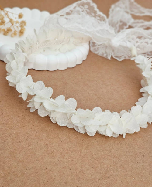 1pc Offwhite Floral Crown With Lace Ribbons
