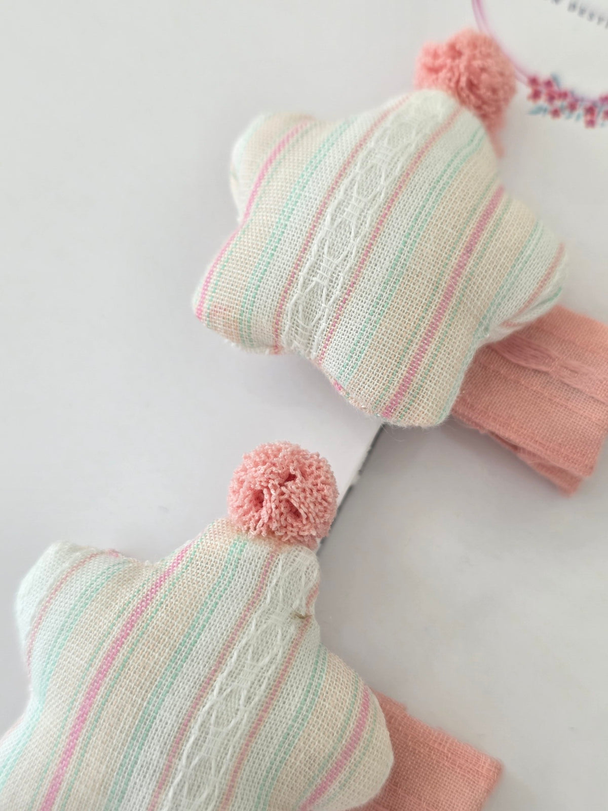 Pastel Star Clip